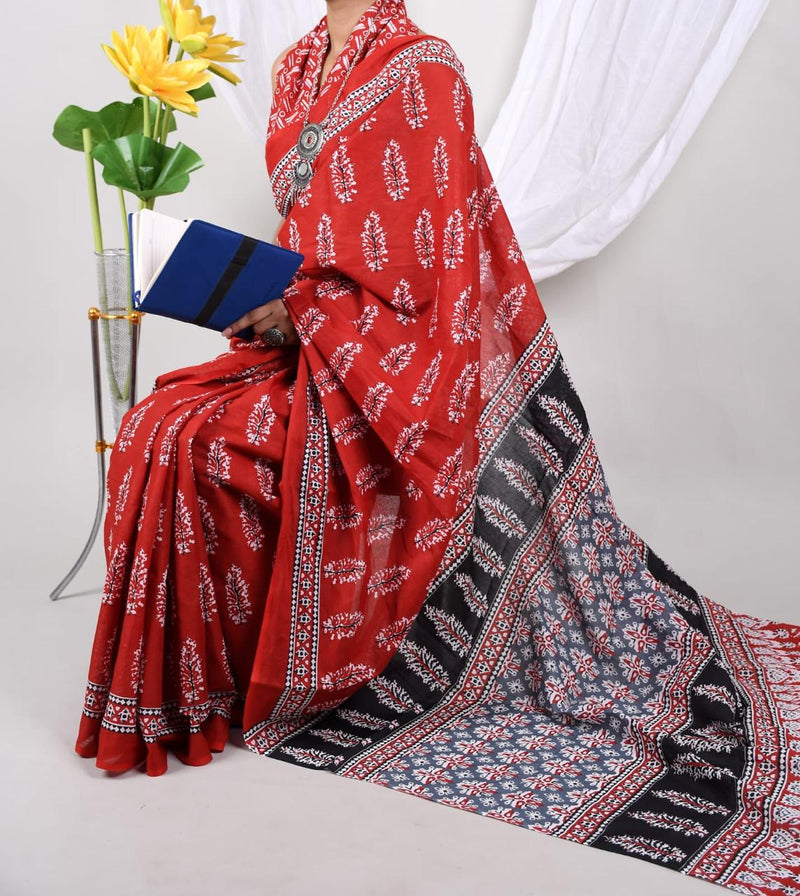 Red Floral Soft Cotton Printed Saree